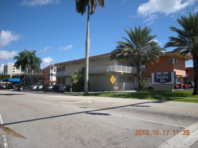 DIPLOMAT GOLF & RACQUET C · #2248 in Hallandale Beach - Photo 2