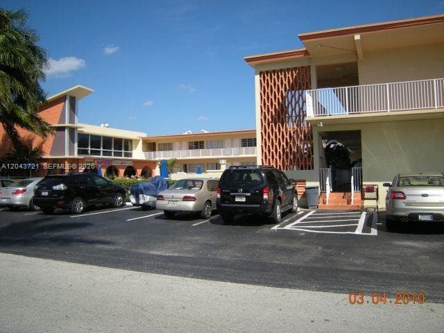 DIPLOMAT GOLF & RACQUET C · #2248 in Hallandale Beach - Photo 3