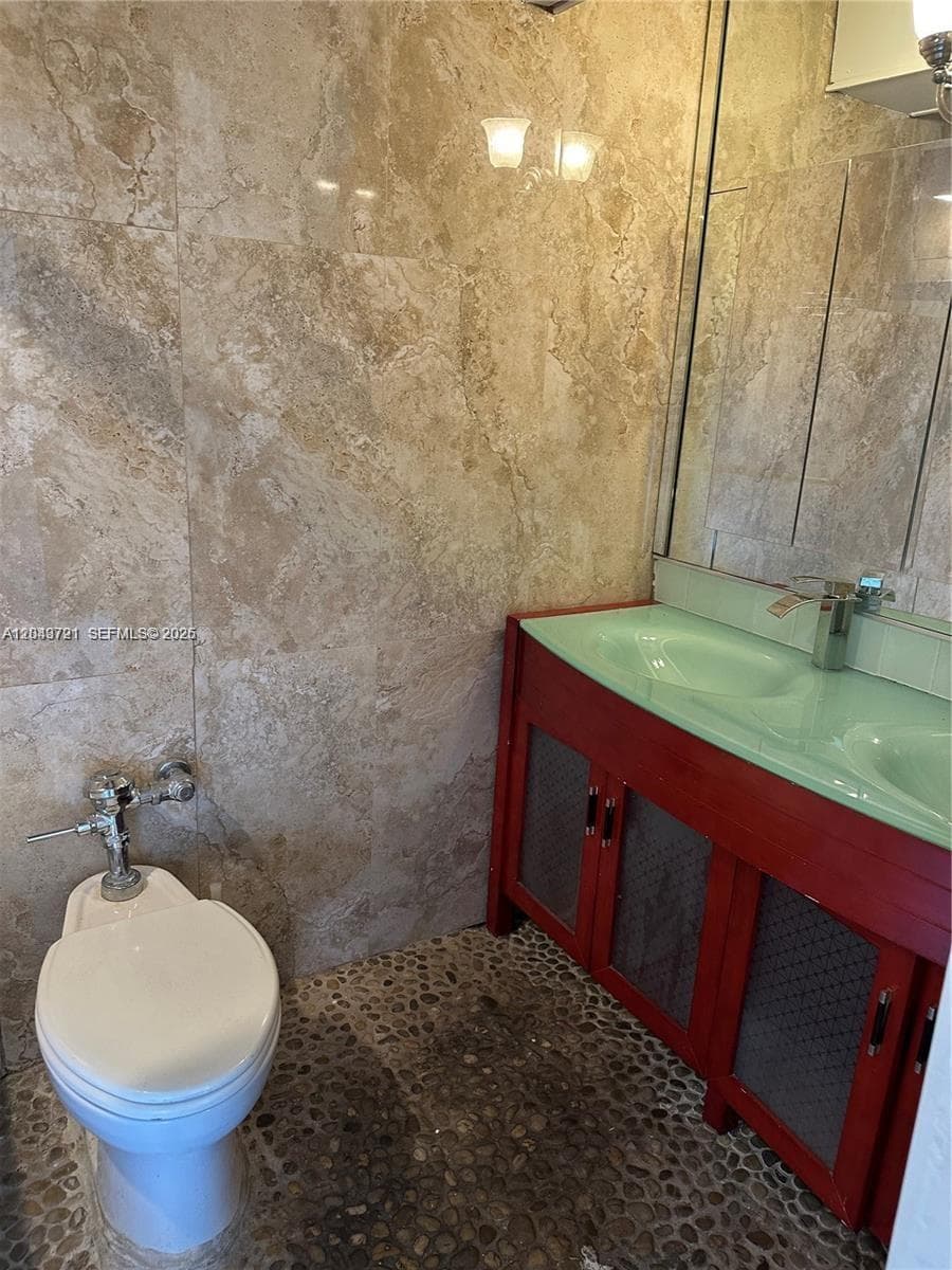 DIPLOMAT GOLF & RACQUET C · #2248 in Hallandale Beach - Photo 8