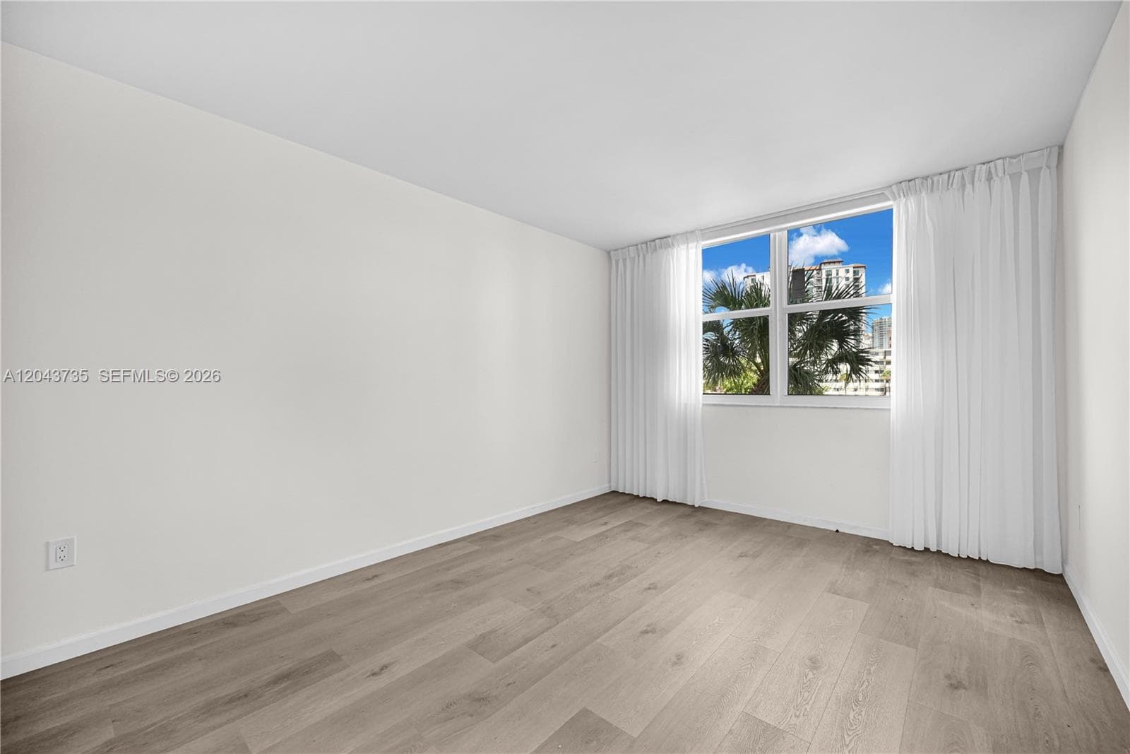 ARLEN HOUSE CONDO · #211 in Sunny Isles Beach - Photo 8