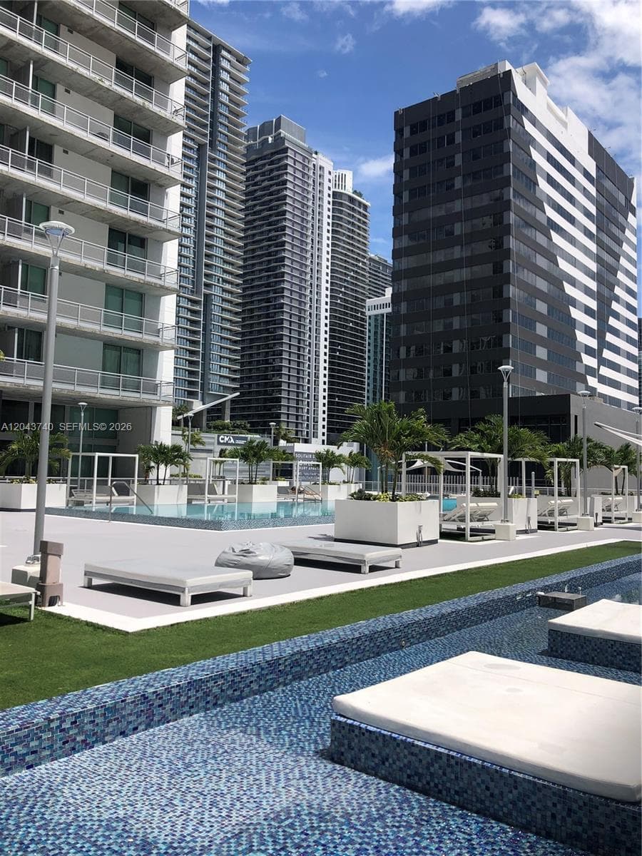 NEO VERTIKA CONDO · #1019 in Miami - Photo 4