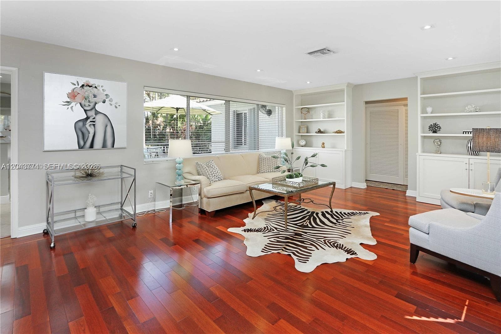 1147 Buchanan St photo 6
