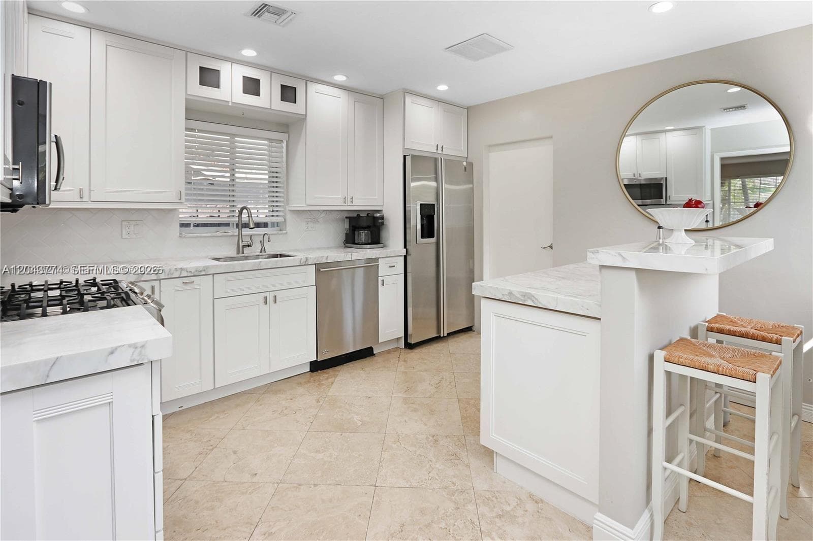 1147 Buchanan St photo 12