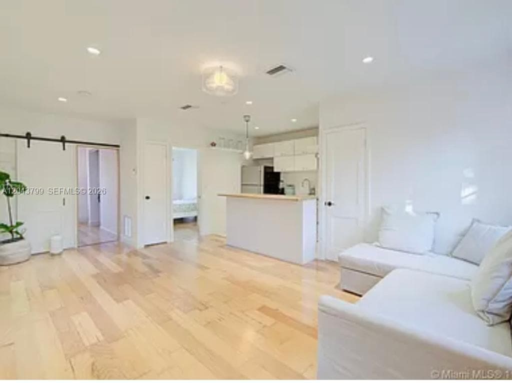MICHIGAN ART VILLA CONDO · #7 in Miami Beach - Photo 3