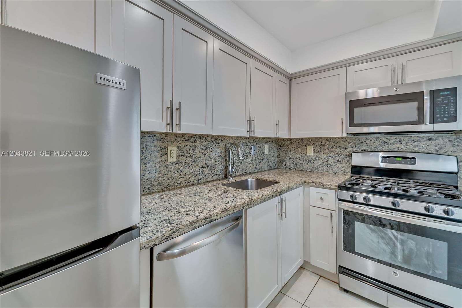 VILLA CAPRI CONDO · #307 in Coral Gables - Photo 7