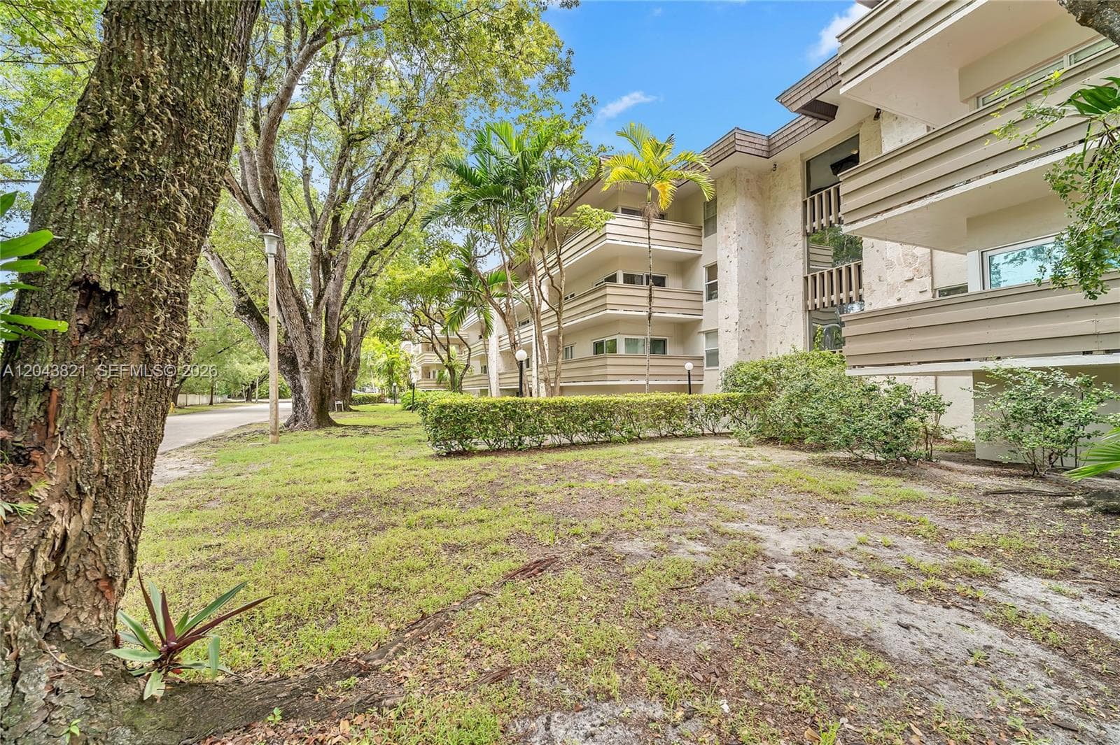VILLA CAPRI CONDO · #307 in Coral Gables - Photo 34