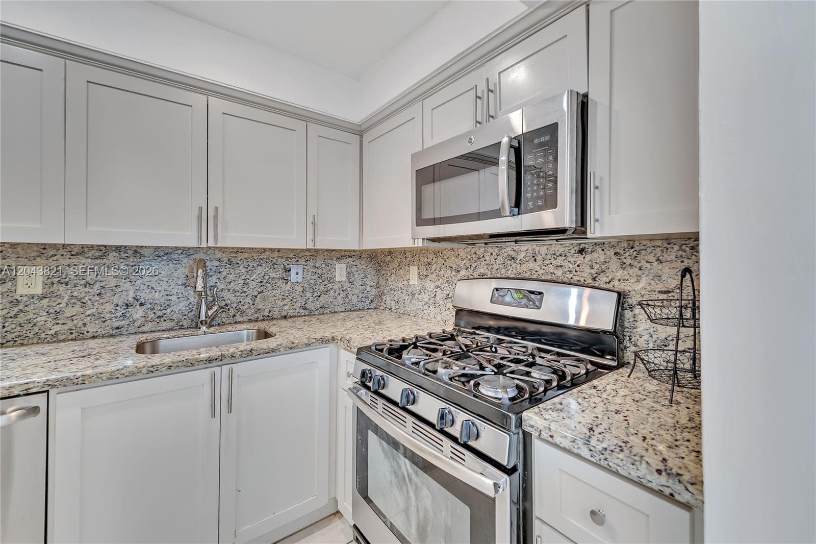 VILLA CAPRI CONDO · #307 in Coral Gables - Photo 4