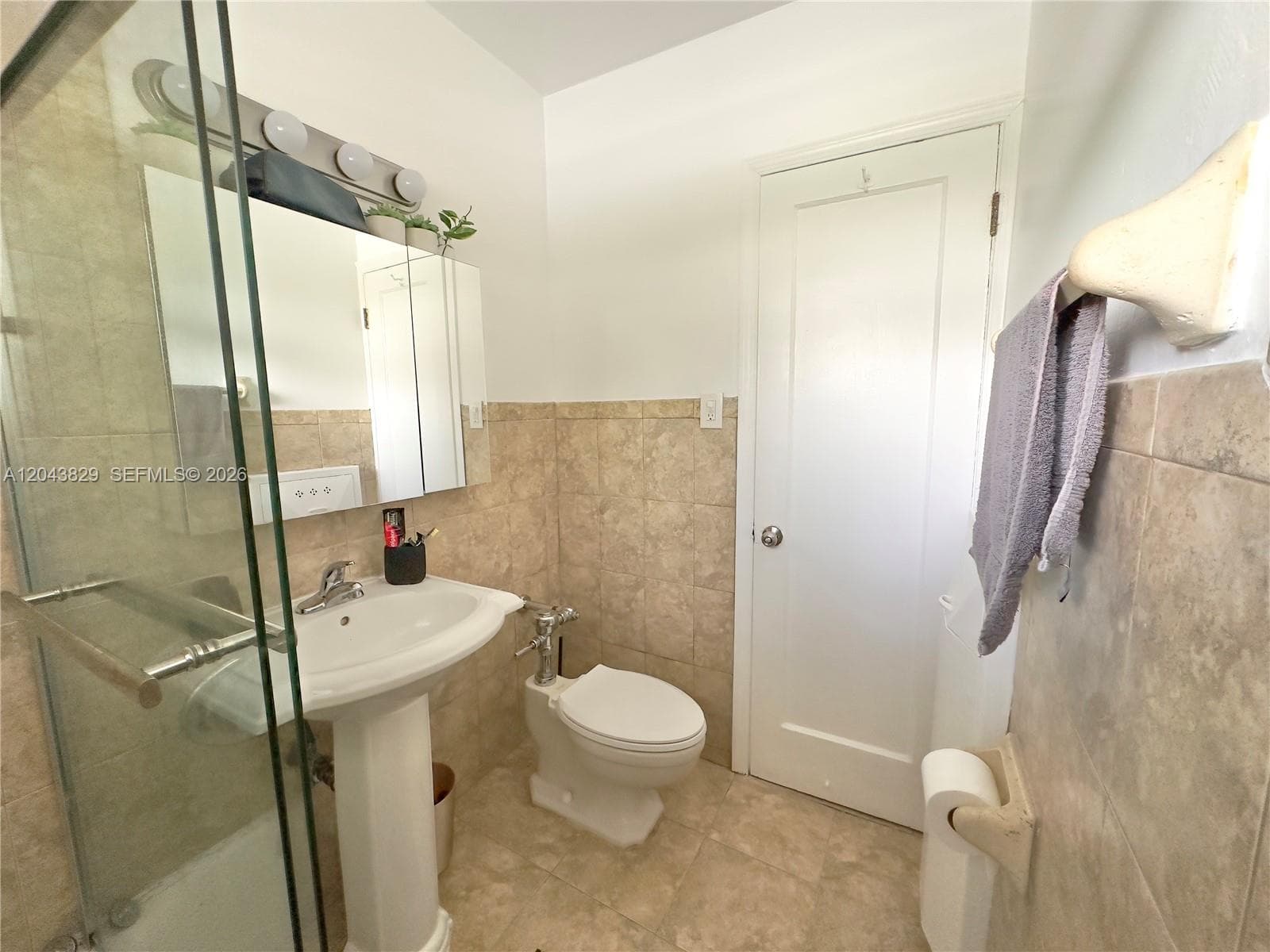 THE LORENA CONDO · #5 in Miami Beach - Photo 23