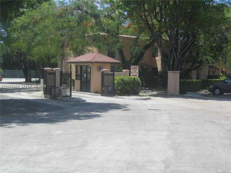 SPANISH TRACE CONDO · #B22 in Miami - Photo 1