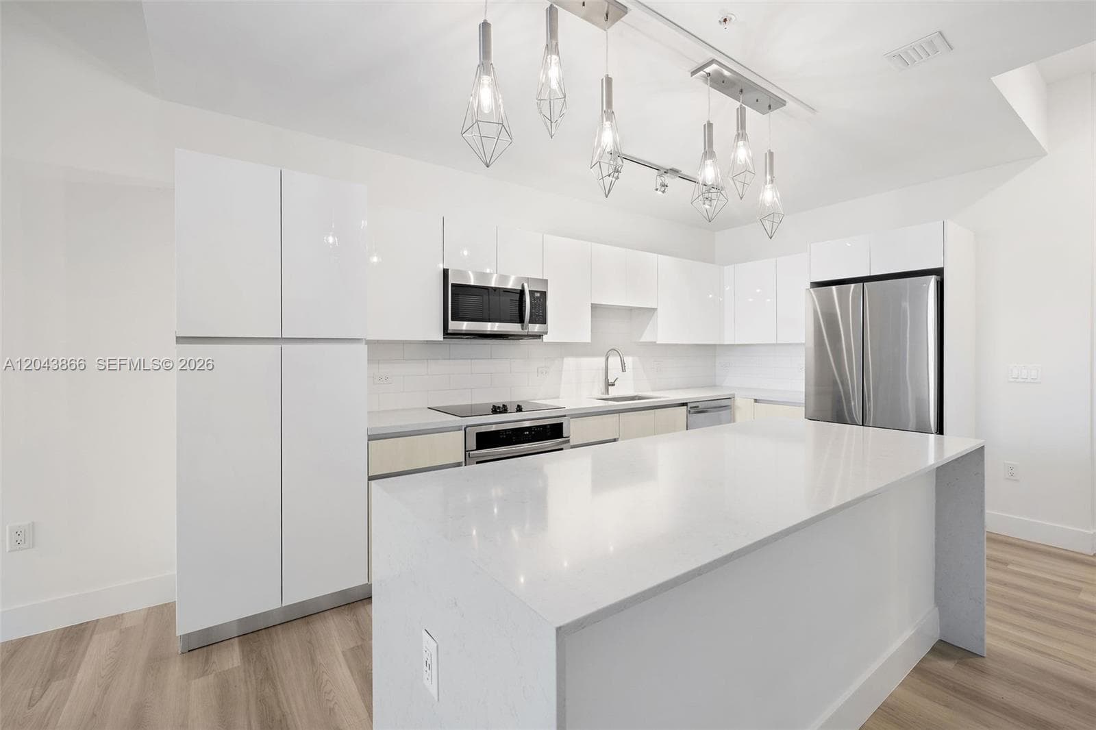 Mondrian Hallandale · #2304 in Hallandale Beach - Photo 6
