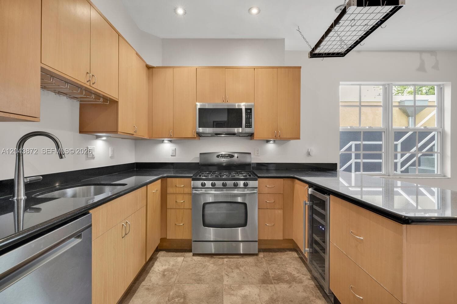 KELLAR COURT CONDO · #2 in Miami Beach - Photo 17