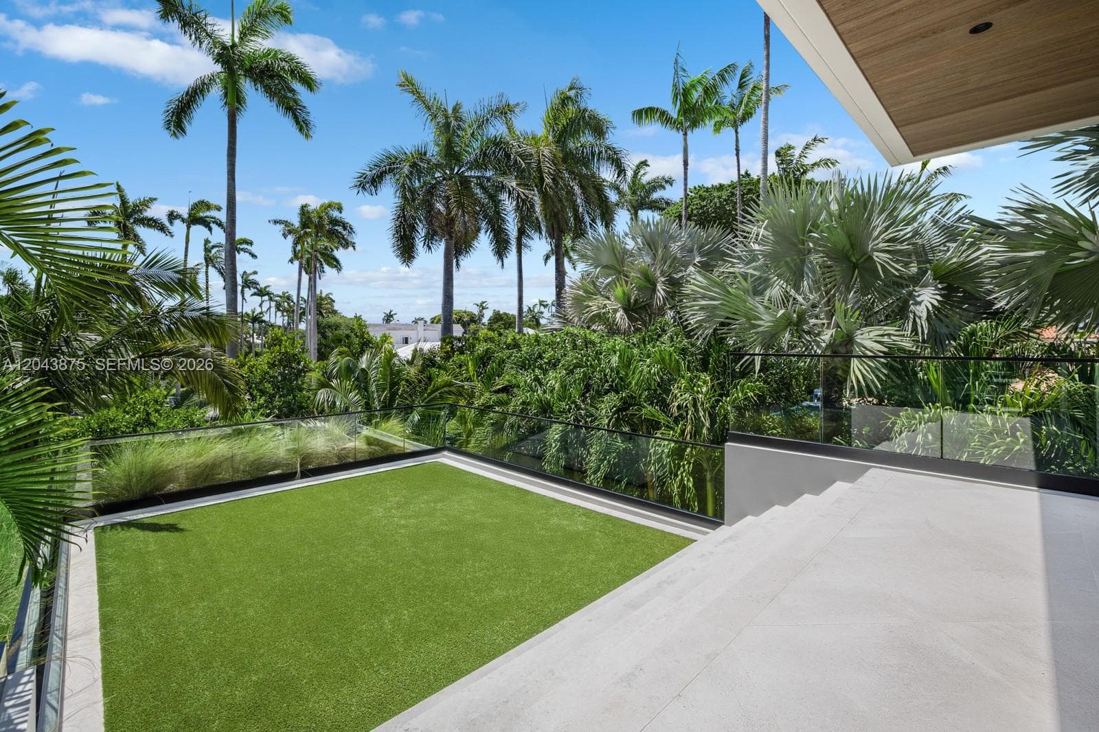 58 La Gorce Cir photo 33