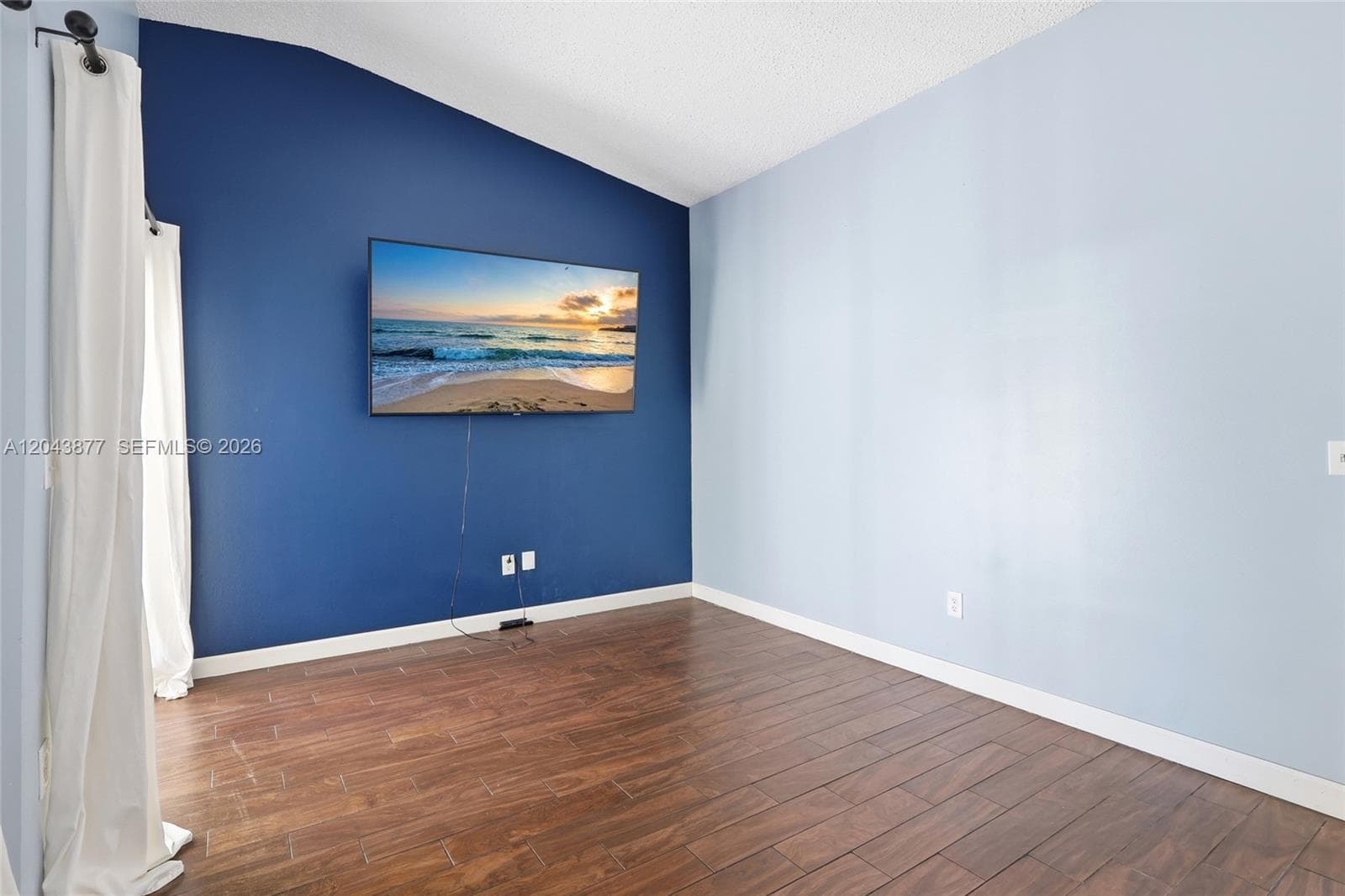 1855 SE 6th Ct photo 5