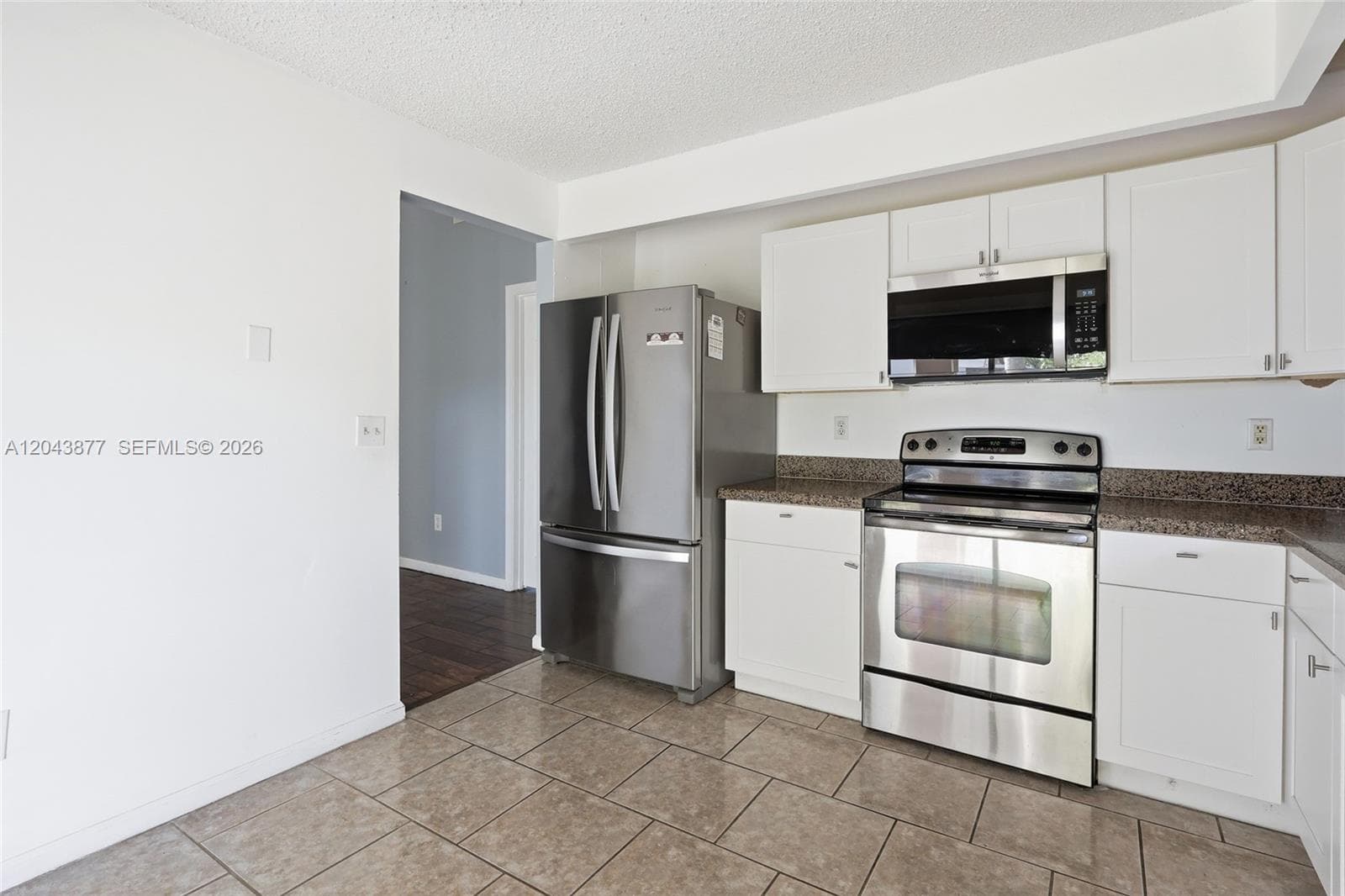 1855 SE 6th Ct photo 9