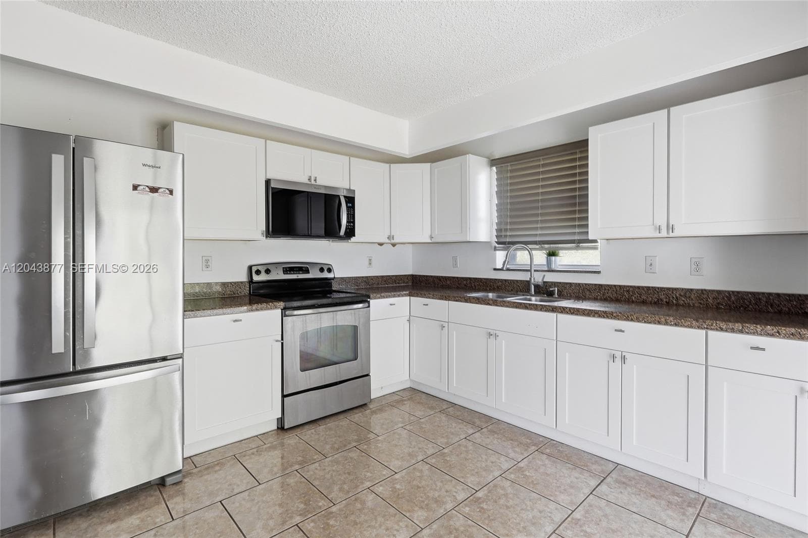 1855 SE 6th Ct photo 8