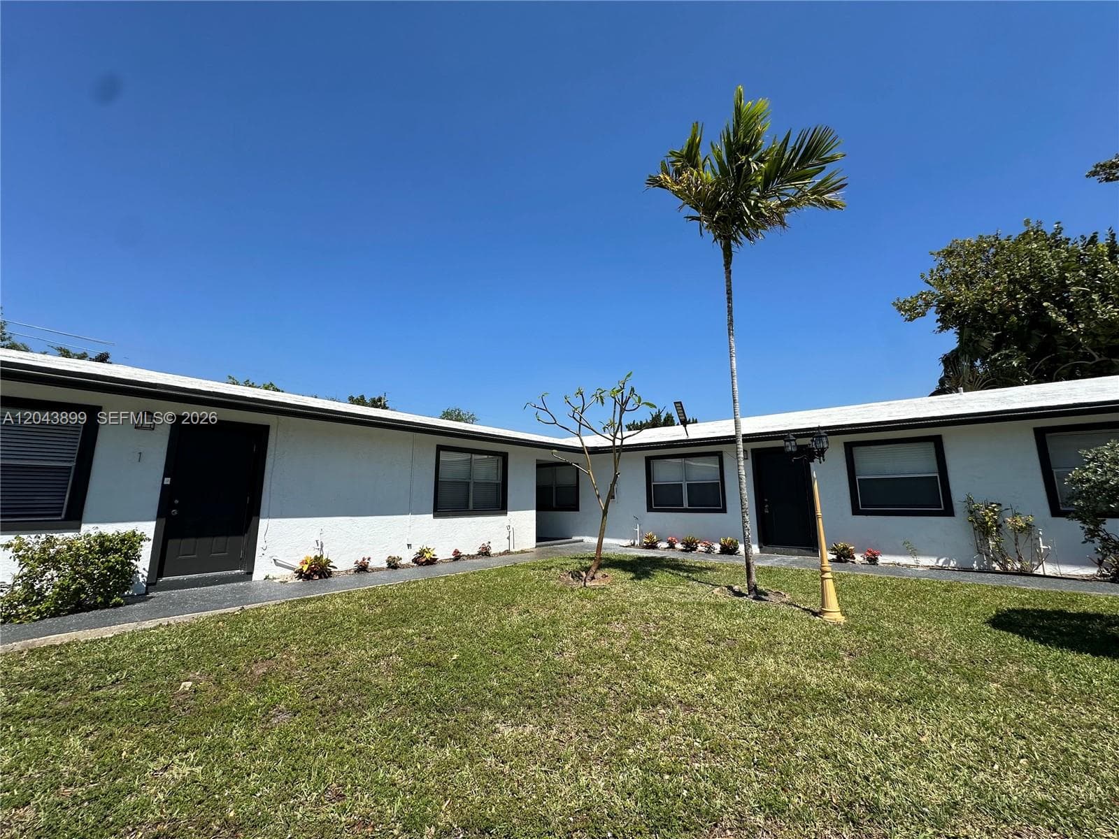 LAUDERDALE GARDENS · #3 in Fort Lauderdale - Photo 22