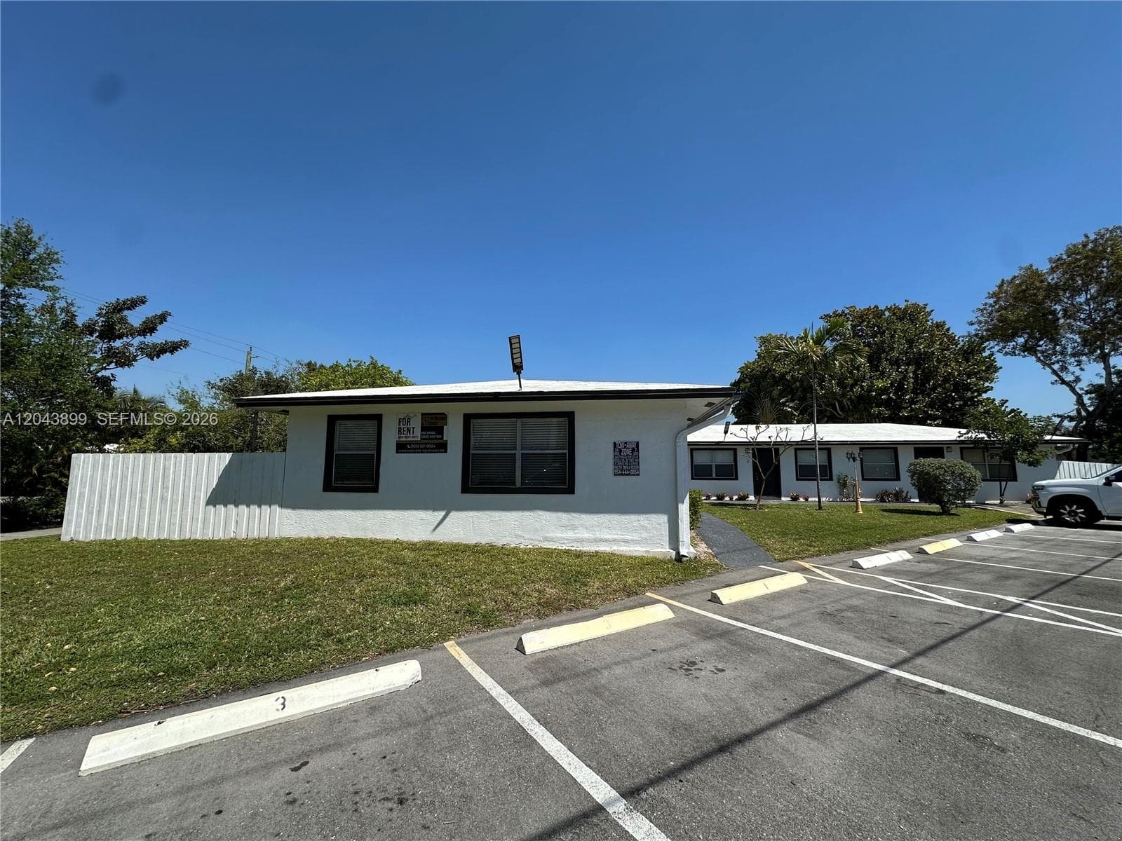 LAUDERDALE GARDENS · #3 in Fort Lauderdale - Photo 20