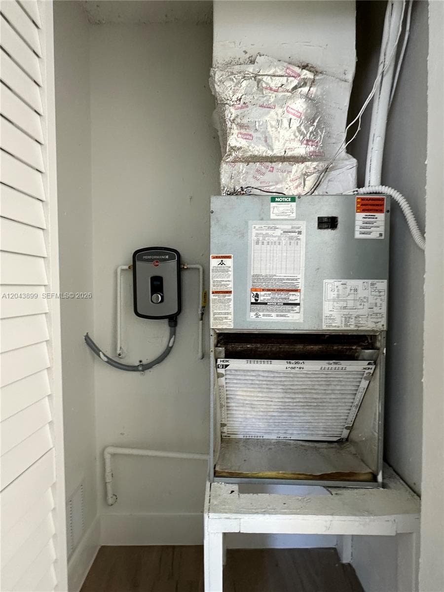 LAUDERDALE GARDENS · #3 in Fort Lauderdale - Photo 15