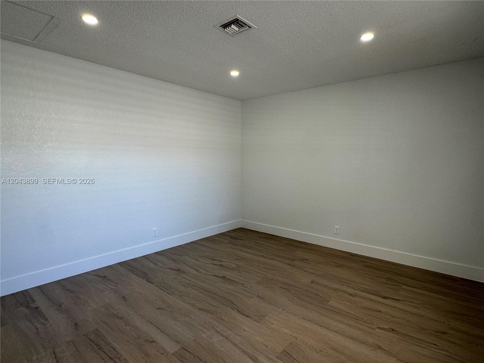 LAUDERDALE GARDENS · #3 in Fort Lauderdale - Photo 8