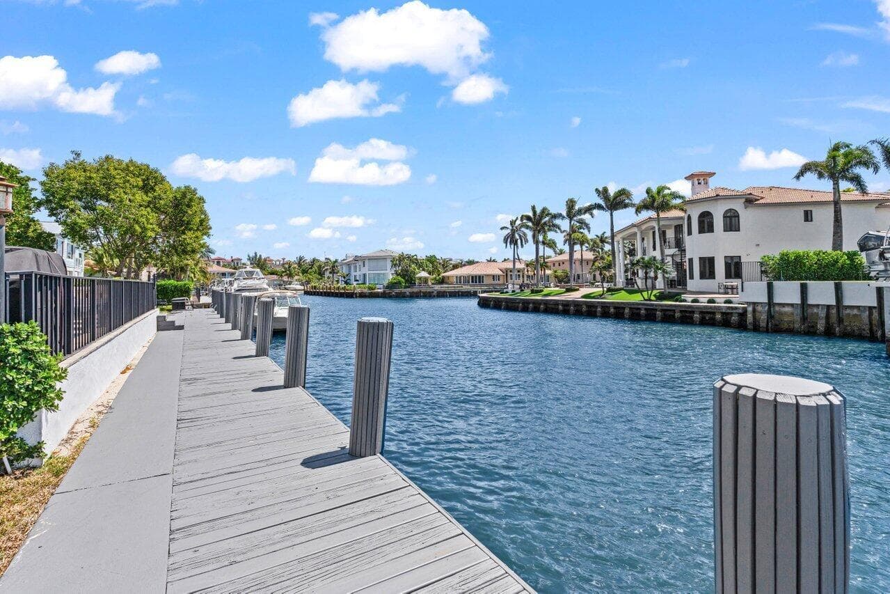 Dock