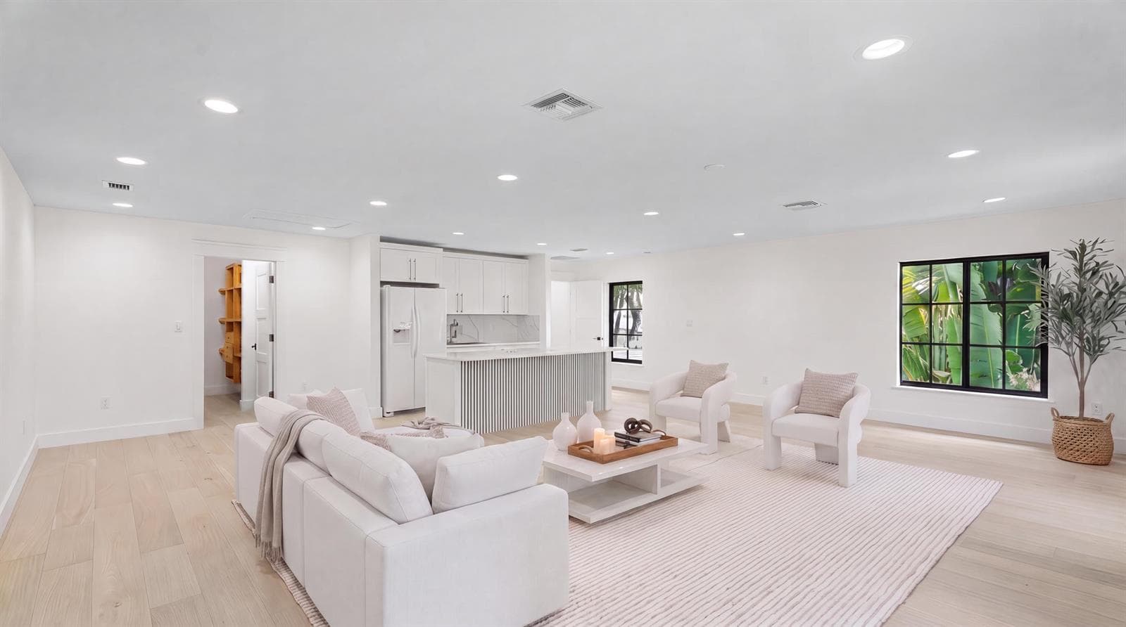 83_upstair living area.png