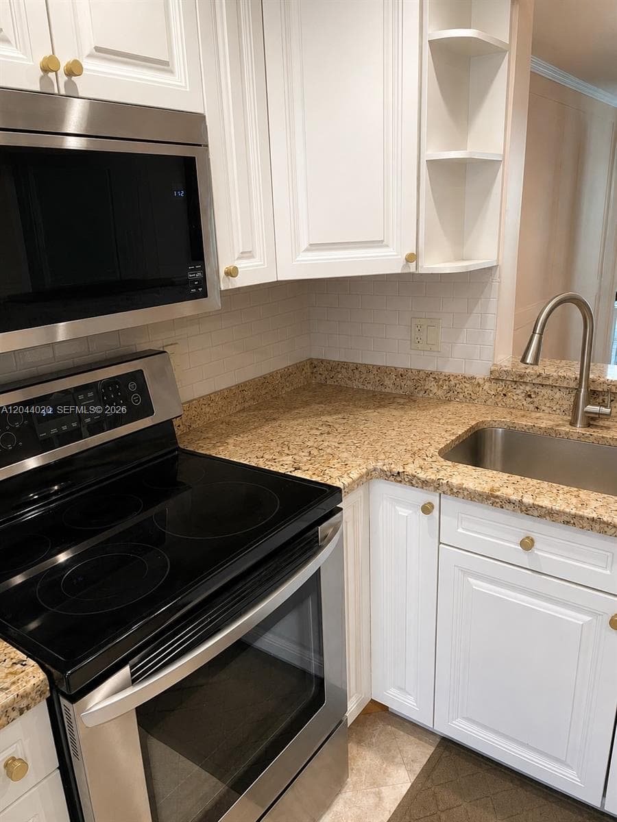 MEADOWBROOK TOWERS CONDO · #306 in Hallandale Beach - Photo 2