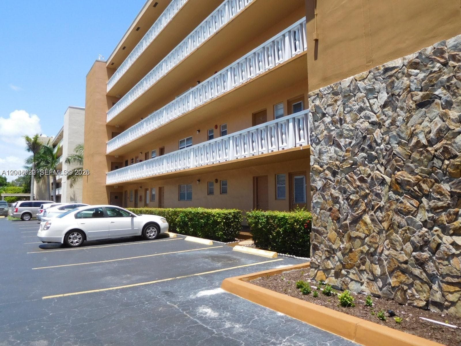 MEADOWBROOK TOWERS CONDO · #306 in Hallandale Beach - Photo 7