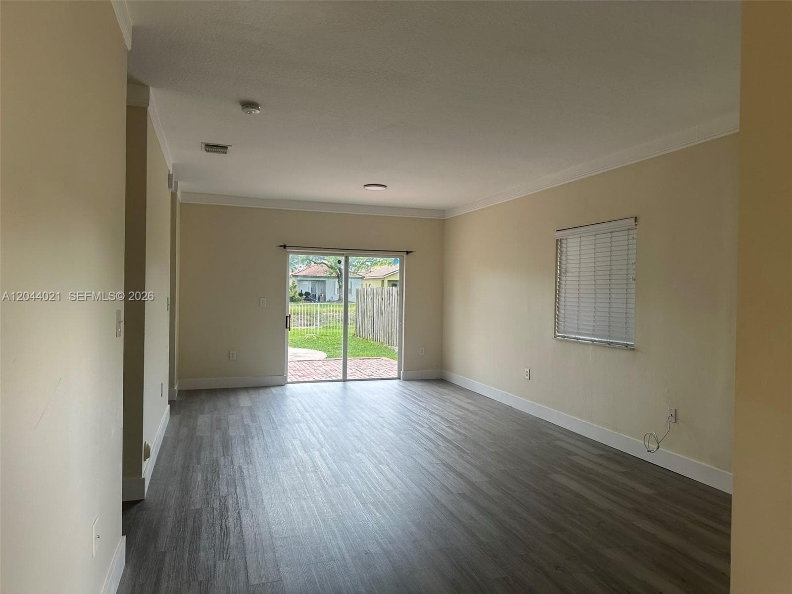 1142 NE 41st Ave #1142 photo 3