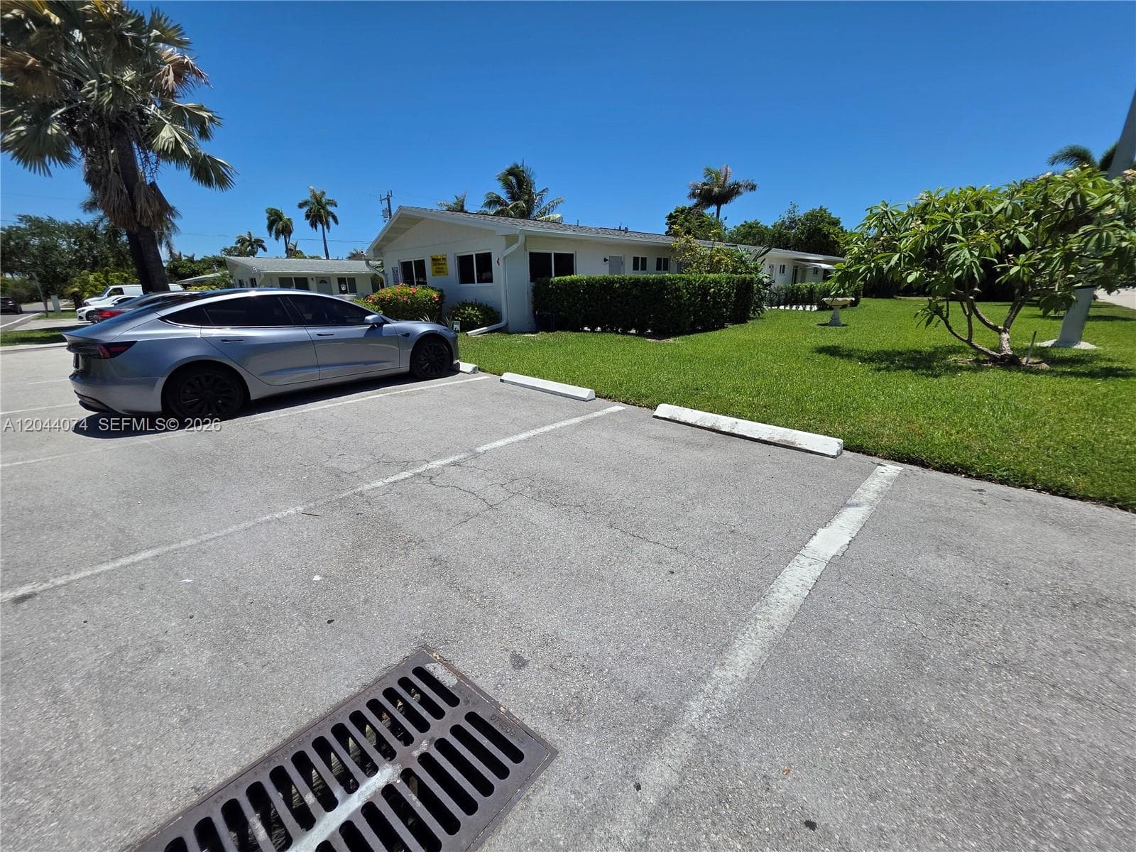 WINNERINN APARTMENTS CO-O · #3 in Hallandale Beach - Photo 19