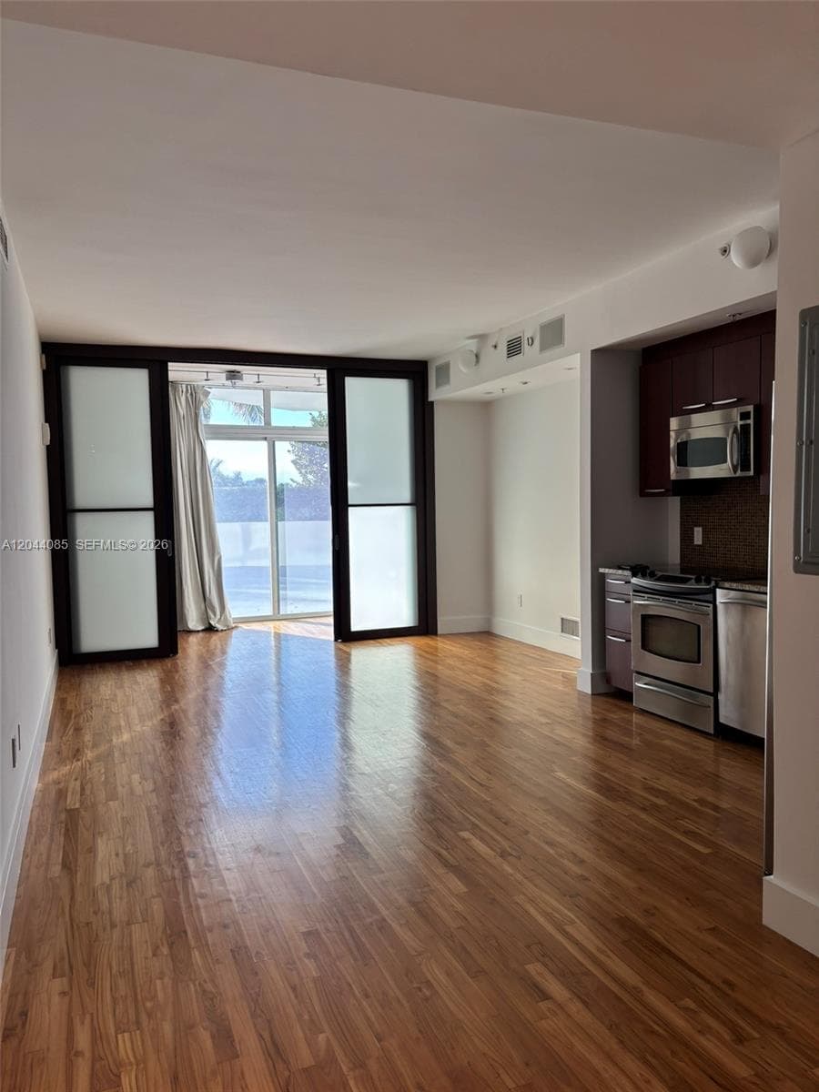 THE MERIDIAN CONDO · #309 in Miami Beach - Photo 12