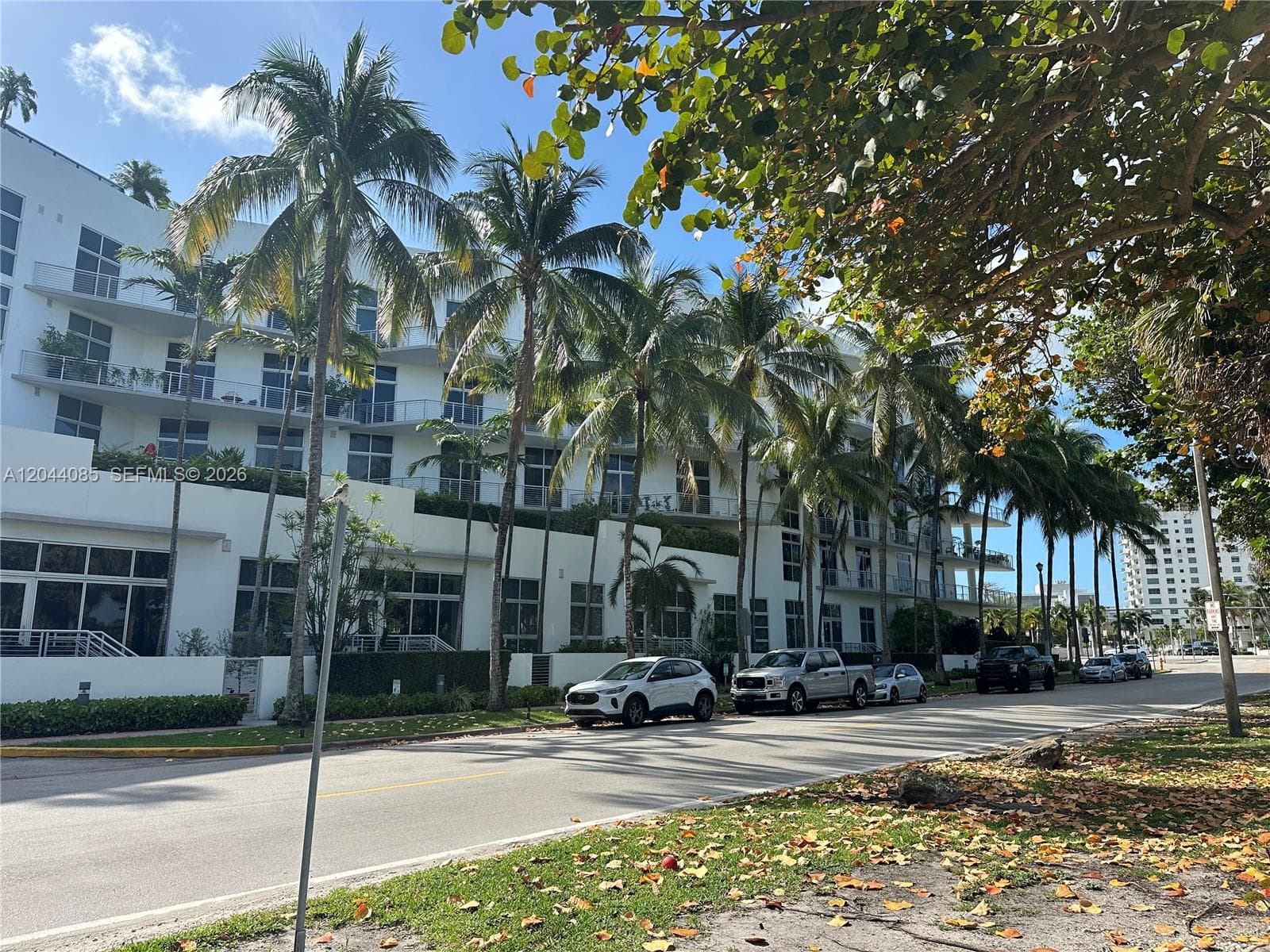 THE MERIDIAN CONDO · #309 in Miami Beach - Photo 5