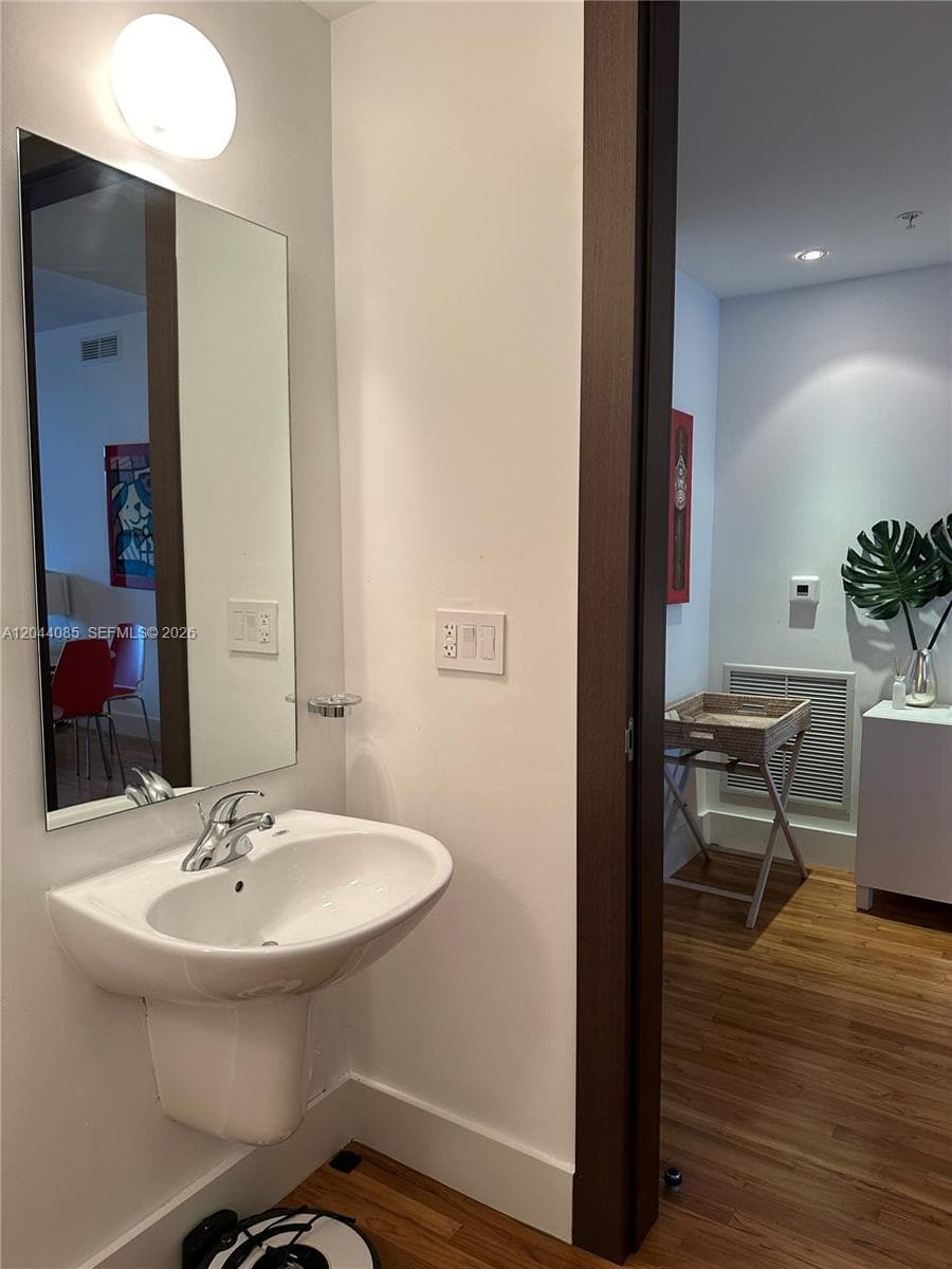 THE MERIDIAN CONDO · #309 in Miami Beach - Photo 11