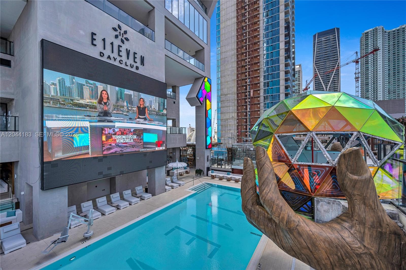 E11EVEN Hotel & Residences · #EXECHPH04 in Miami - Photo 2