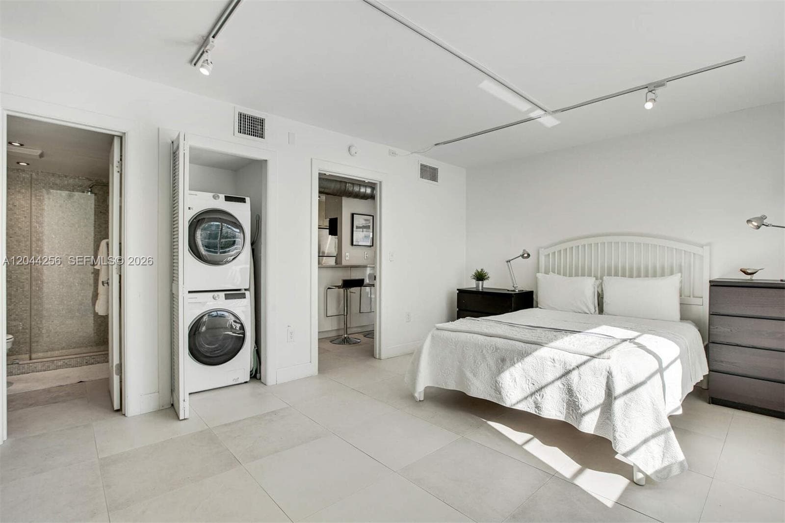 LASER CONDO · #2E in Miami Beach - Photo 13
