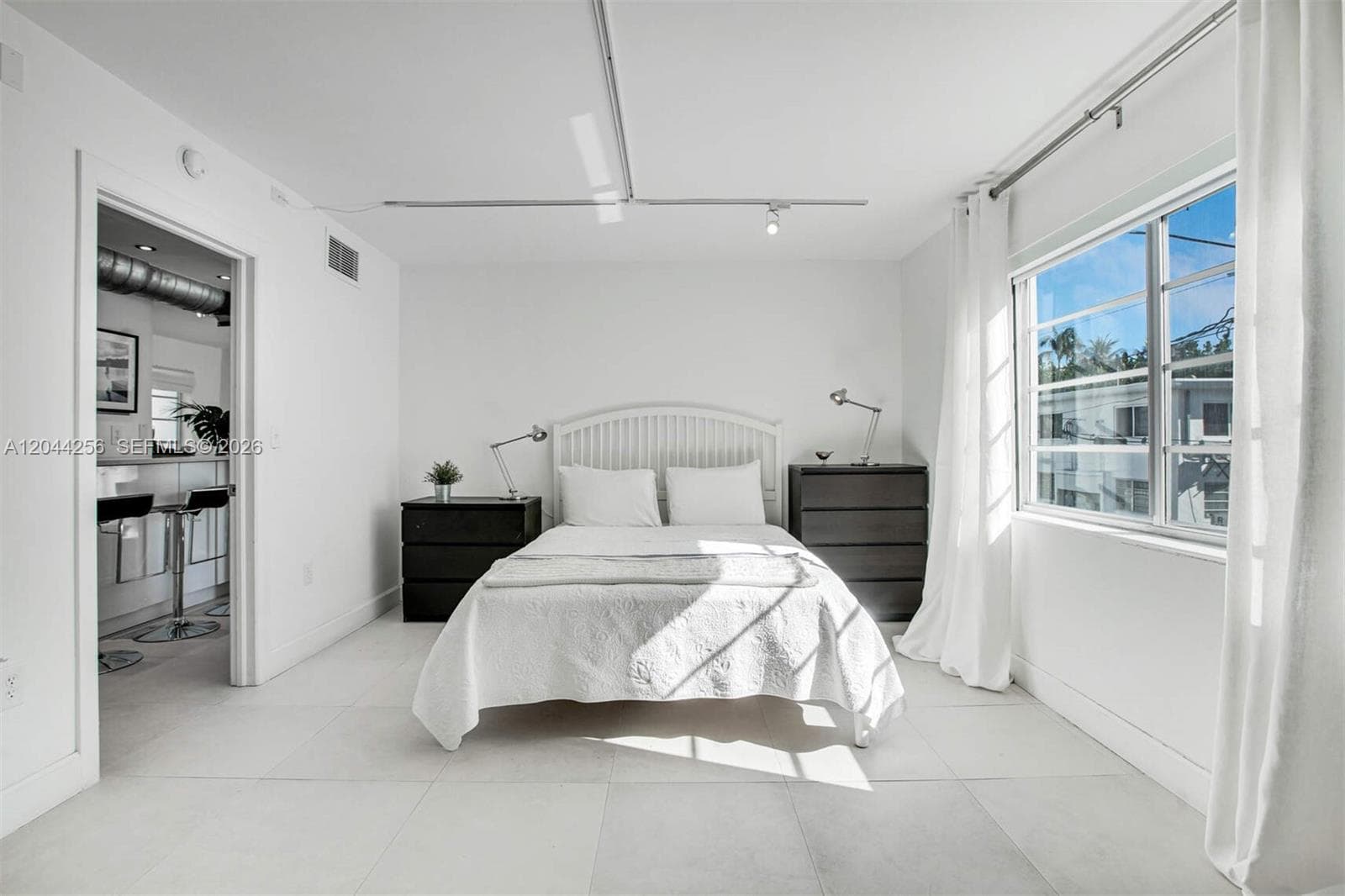 LASER CONDO · #2E in Miami Beach - Photo 11