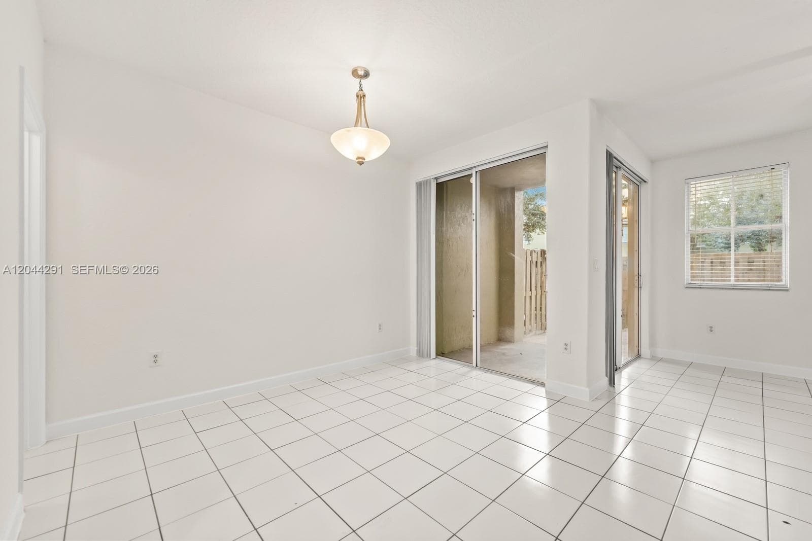 1466 SE 26th Ave photo 6
