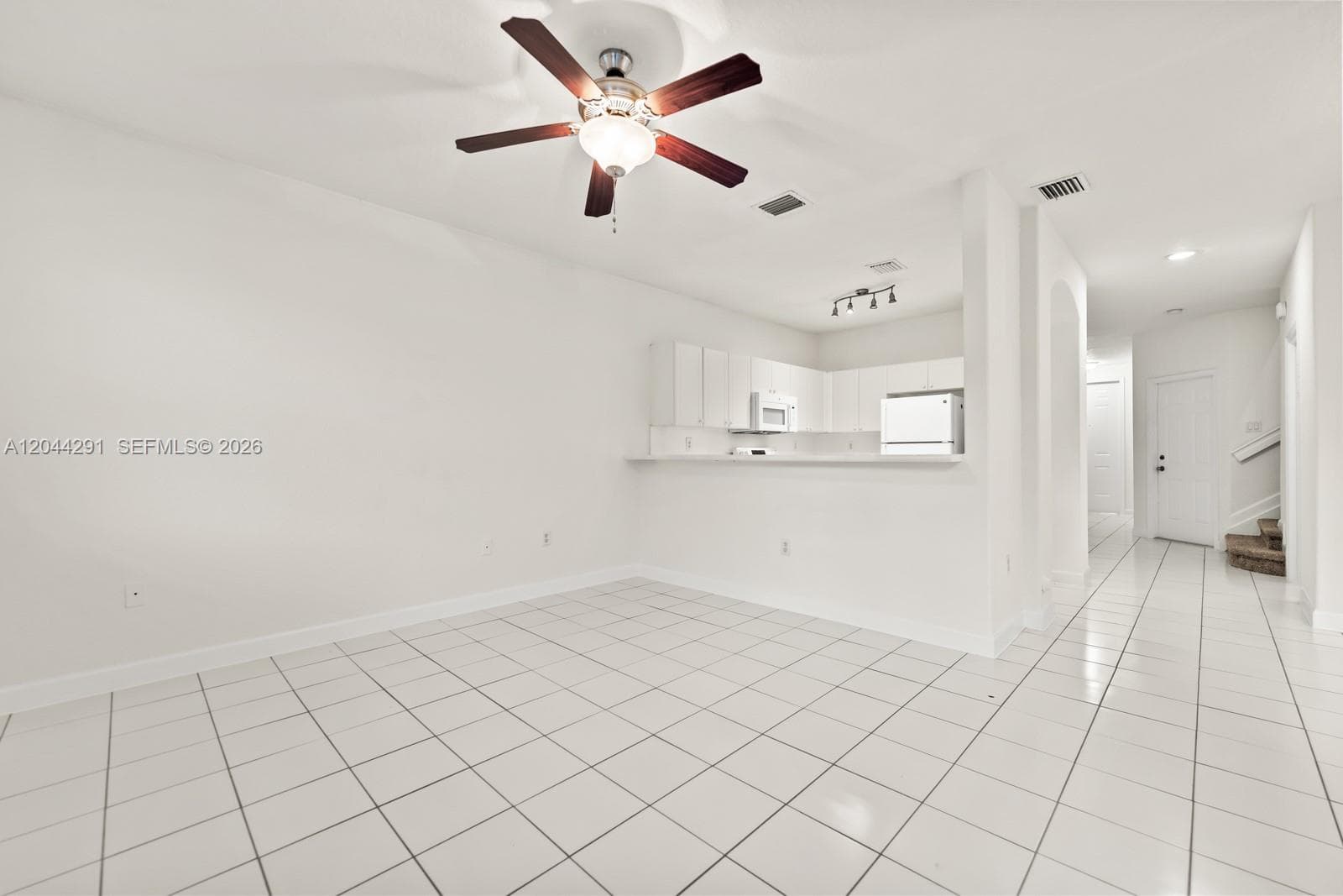 1466 SE 26th Ave photo 14