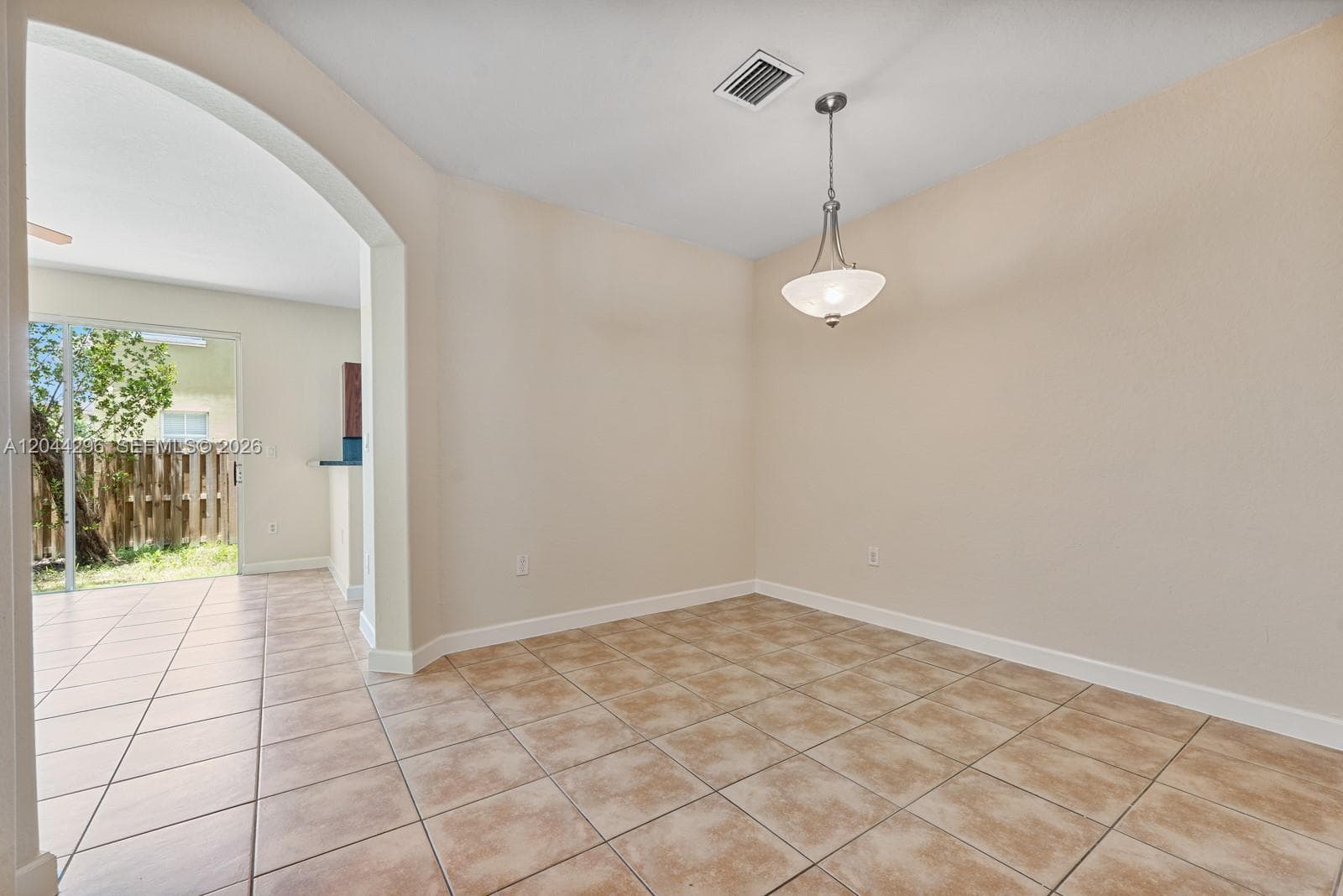 1452 SE 25th Ave photo 6