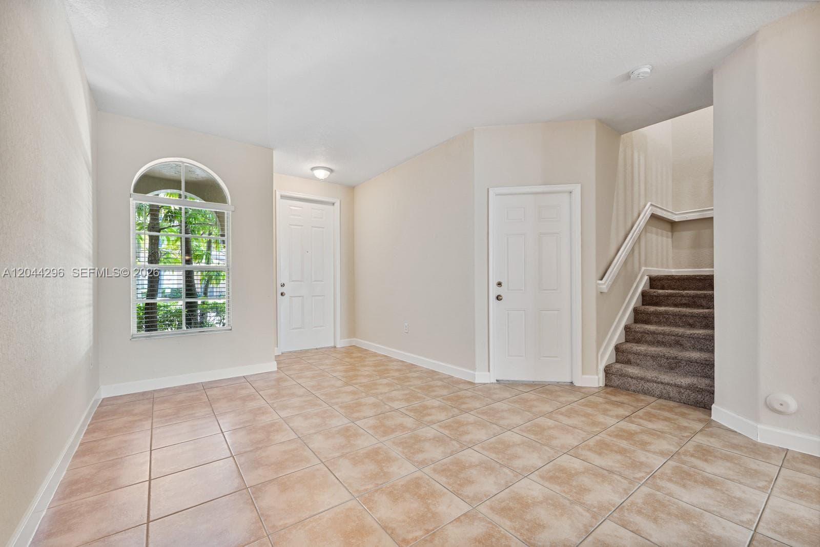 1452 SE 25th Ave photo 5
