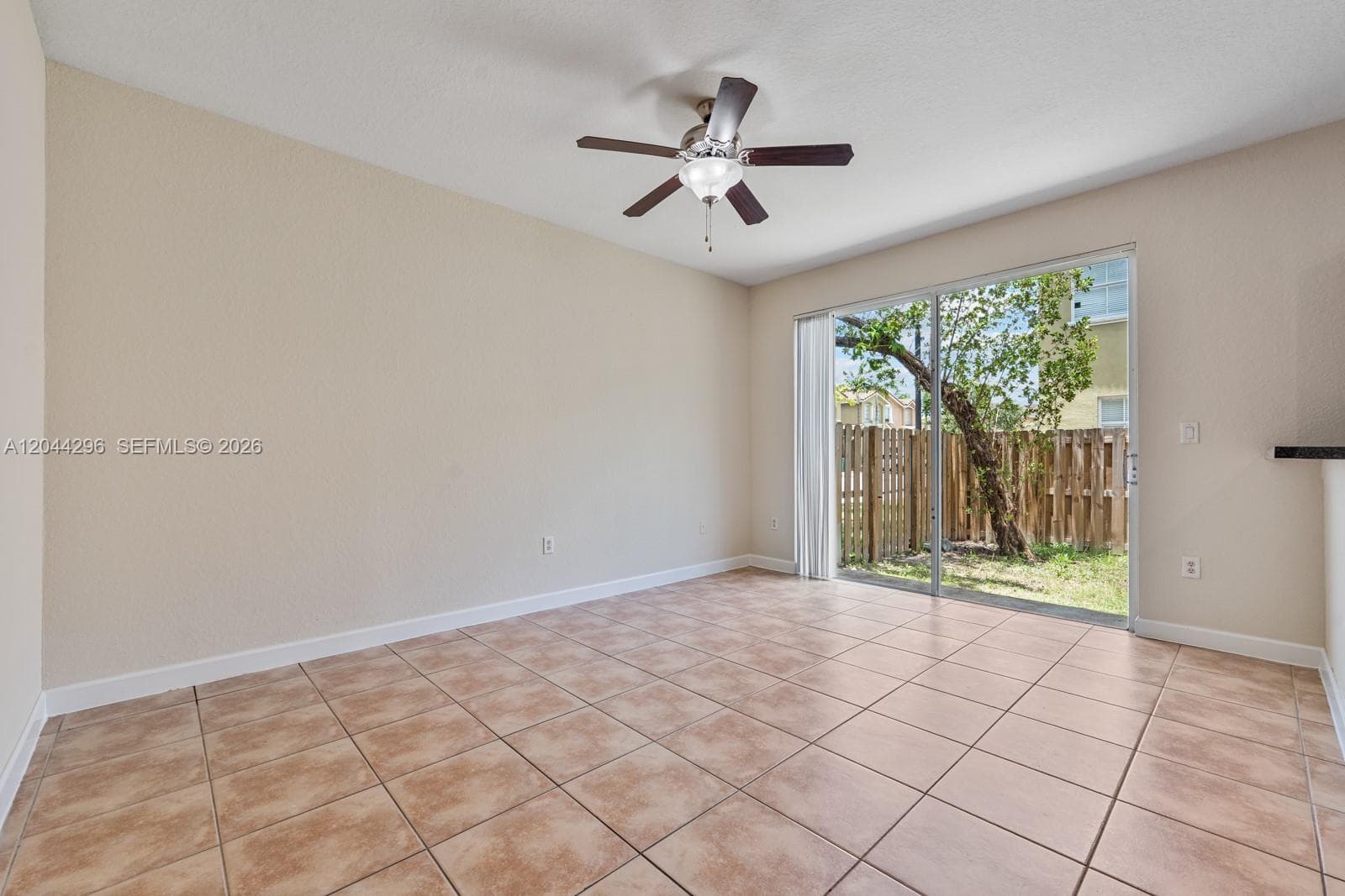 1452 SE 25th Ave photo 11