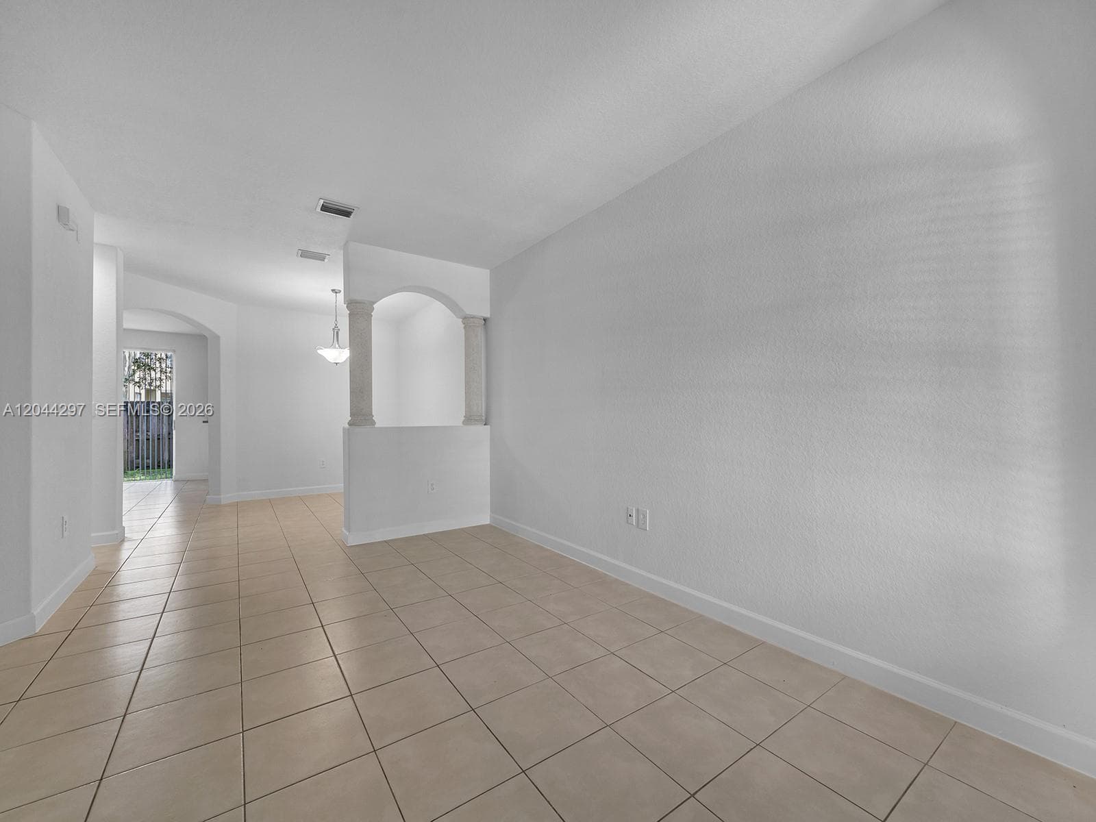 2482 SE 15th Ct photo 2