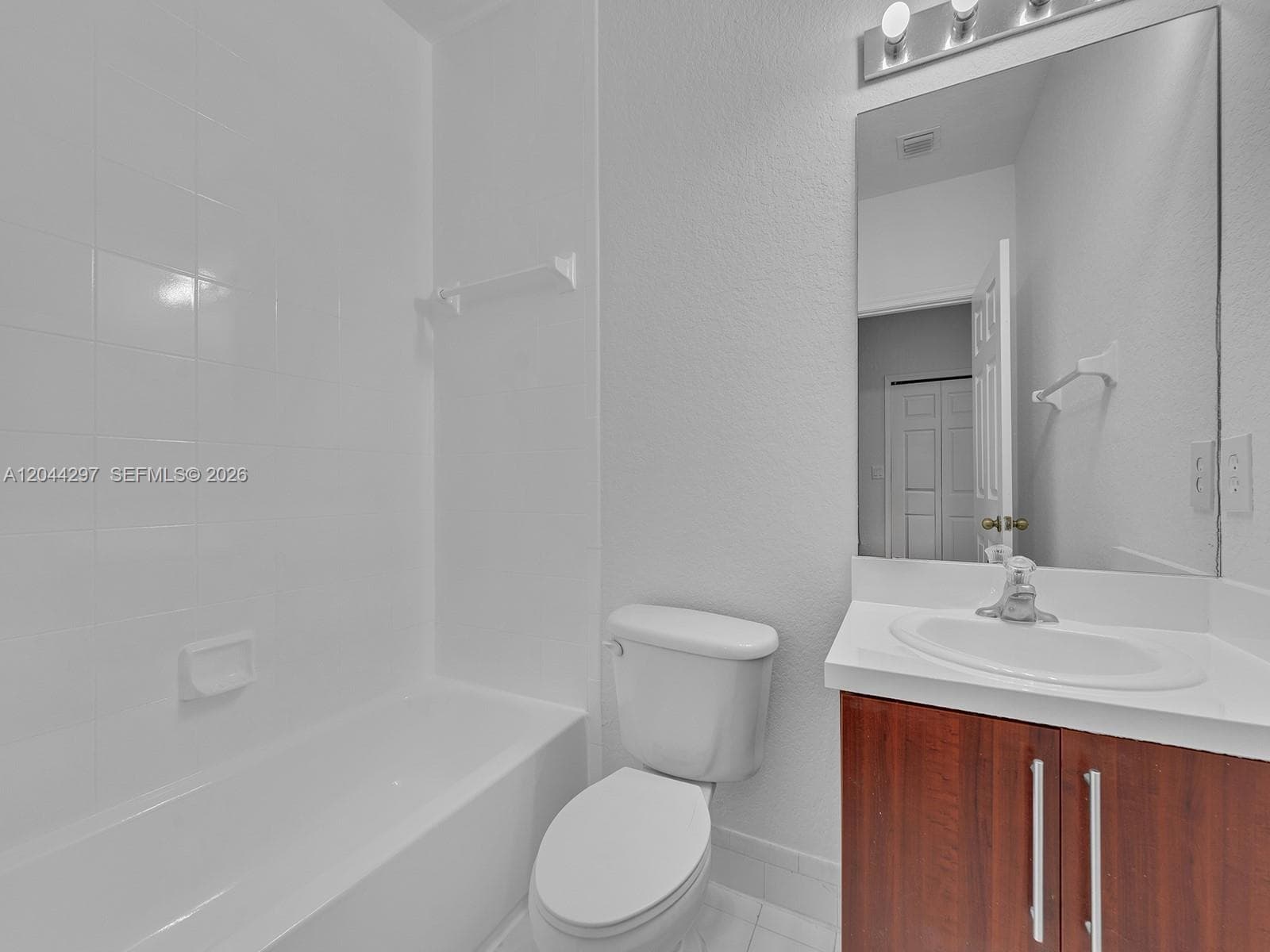 2482 SE 15th Ct photo 36