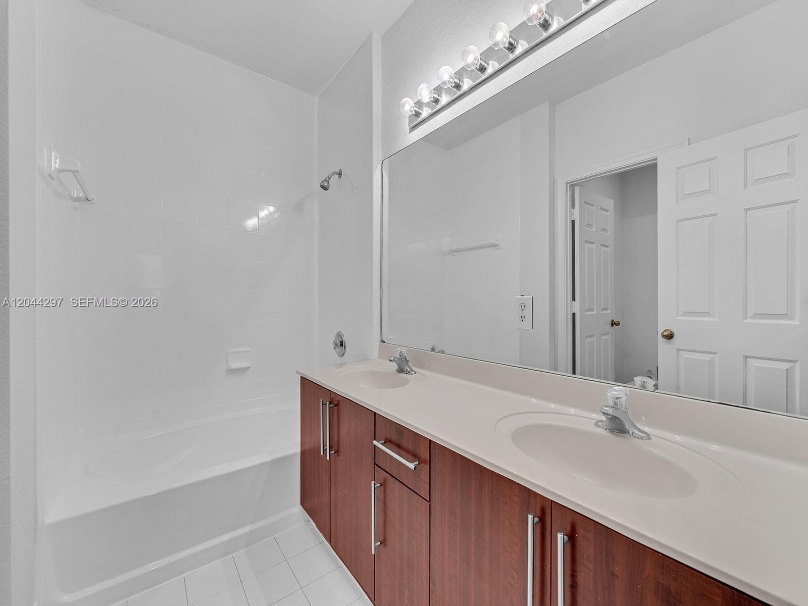 2482 SE 15th Ct photo 29