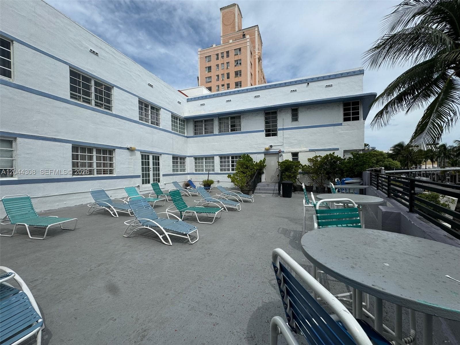 Sundeck