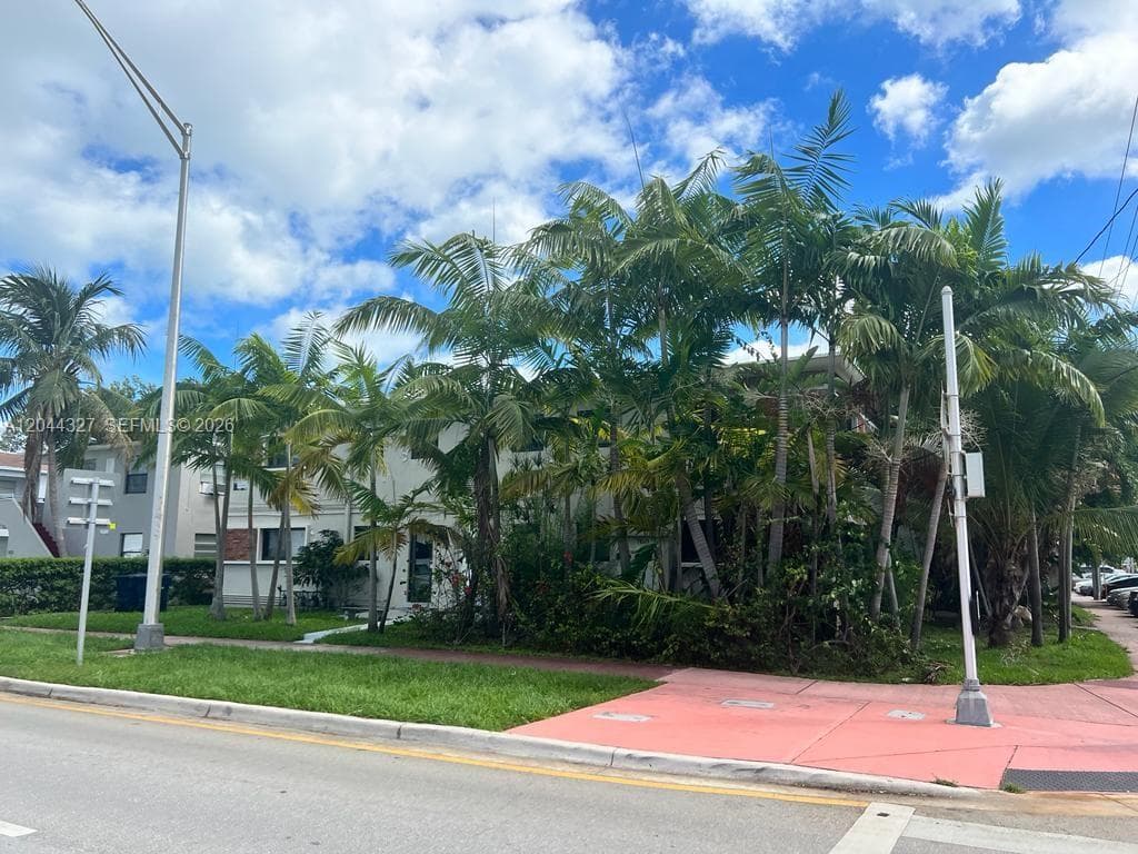ISLE OF NORMANDY MIAMI VI · #3 in Miami Beach - Photo 15