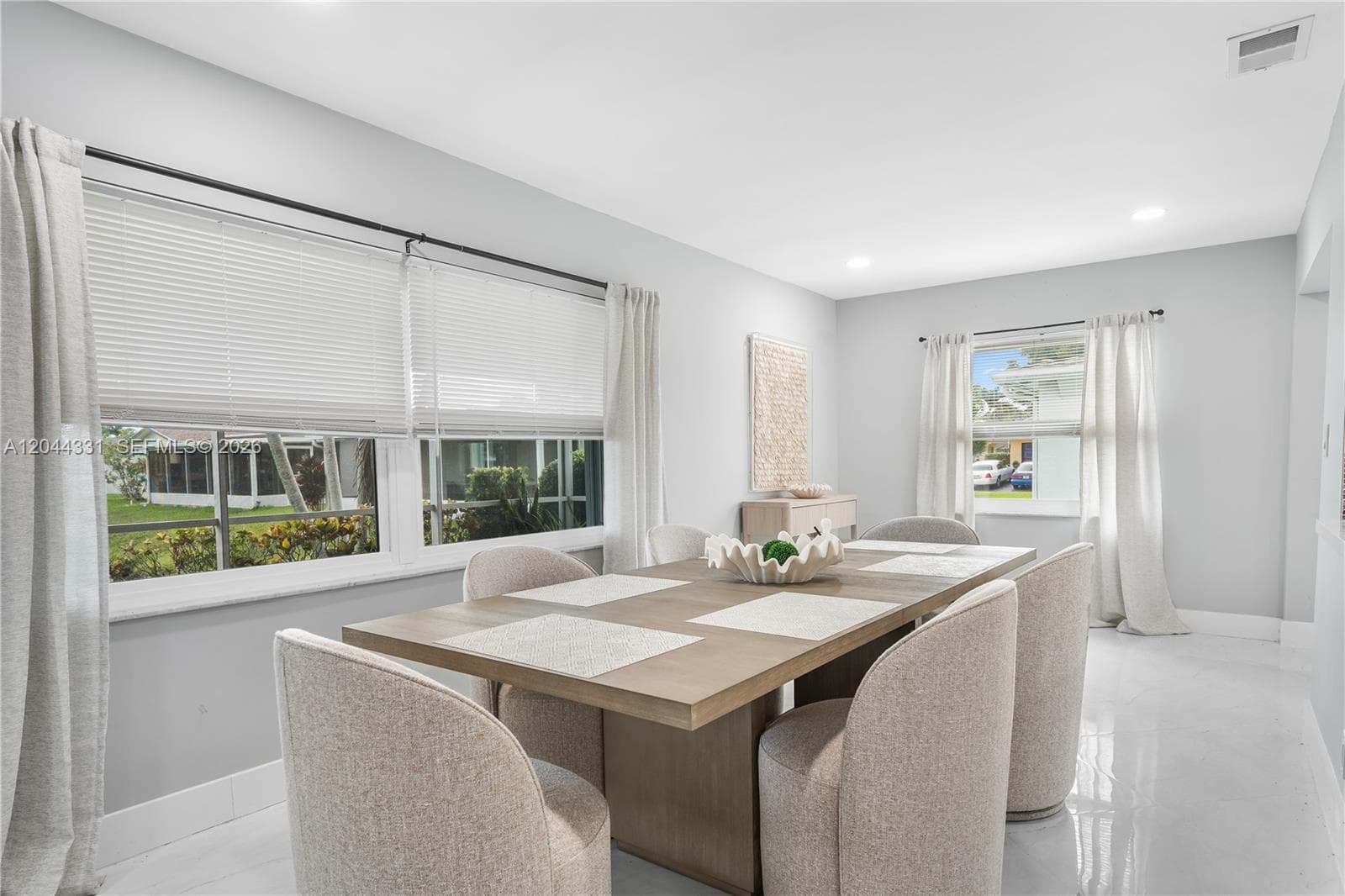 14307 Amapola Dr photo 16