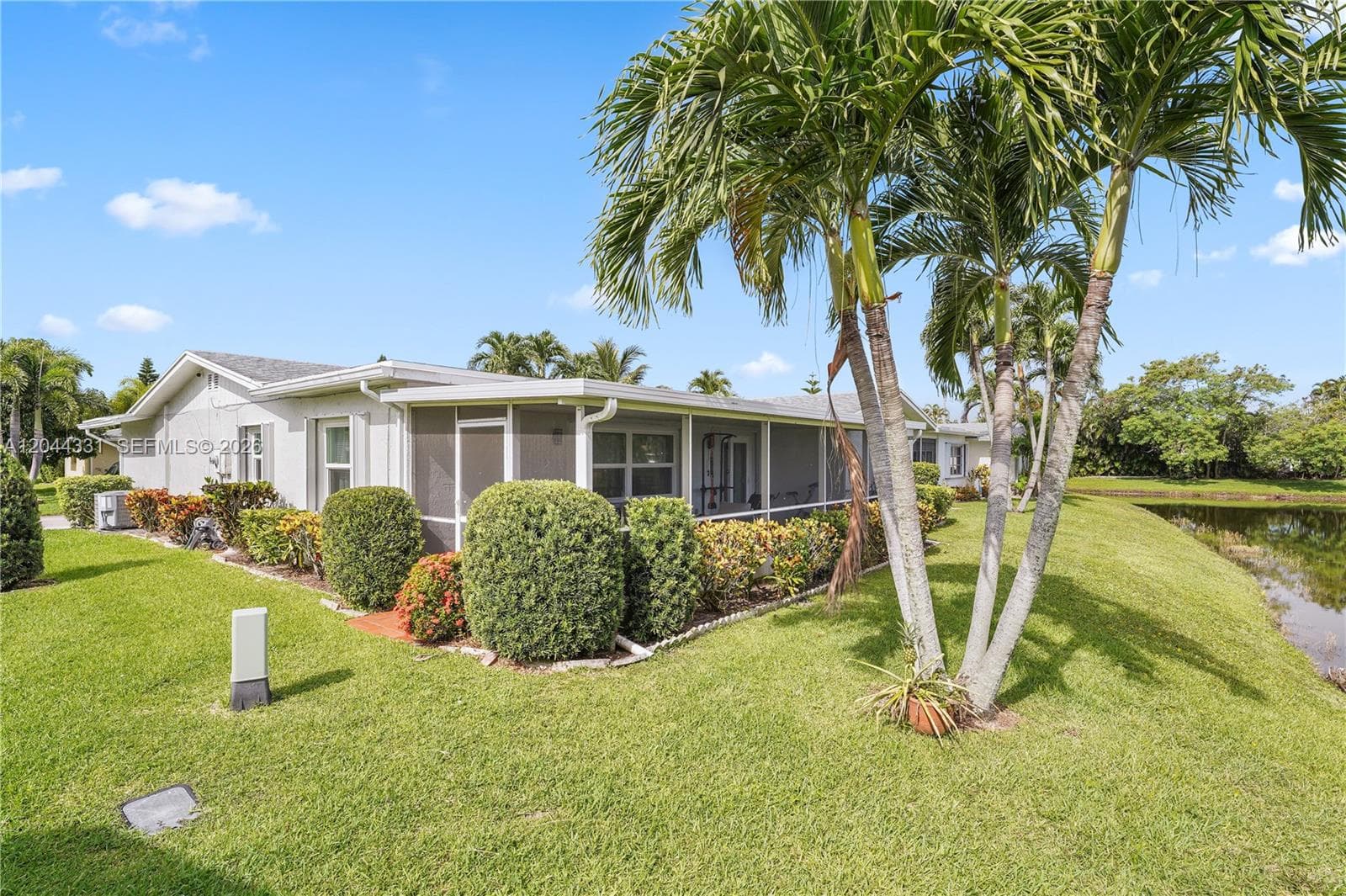 14307 Amapola Dr photo 32