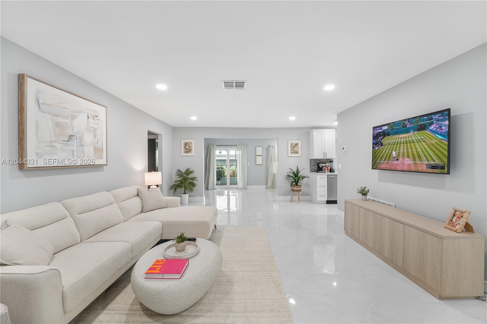 14307 Amapola Dr photo 5