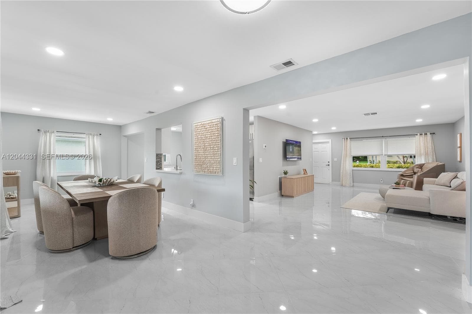 14307 Amapola Dr photo 14