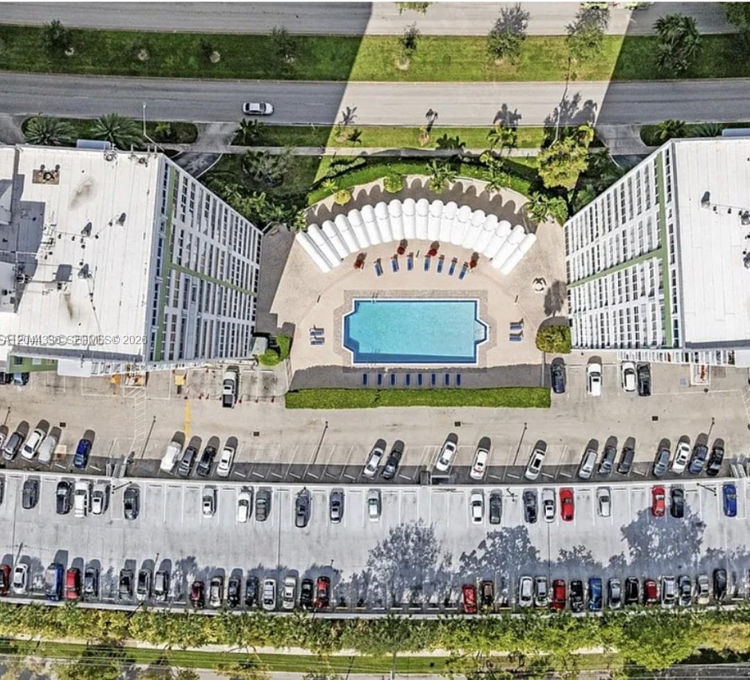 BAYVIEW TOWERS CONDO · #A410 in North Miami - Photo 27